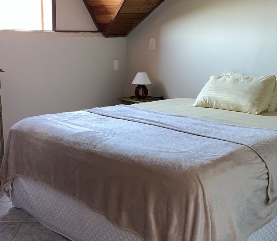 Casa com piscina aluguel temporada na Pinheira
