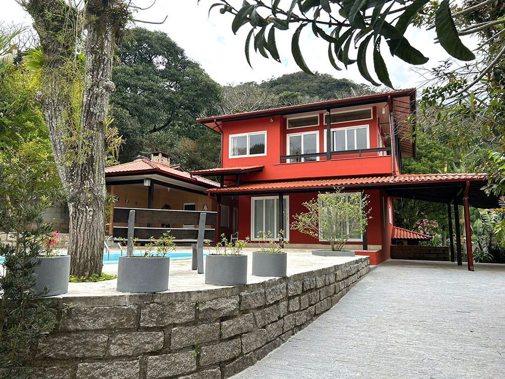 Casa do Selvino – Aluguel por Temporada na Praia de Cima, Pinheira | A apenas 300m do mar
