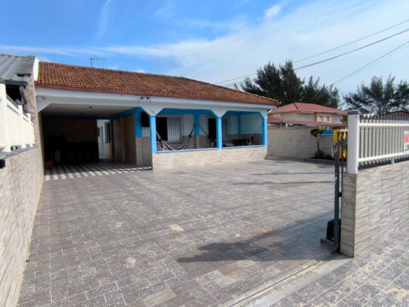 Hospedagem Sant’Mar pé na areia – Praia da Pinheira