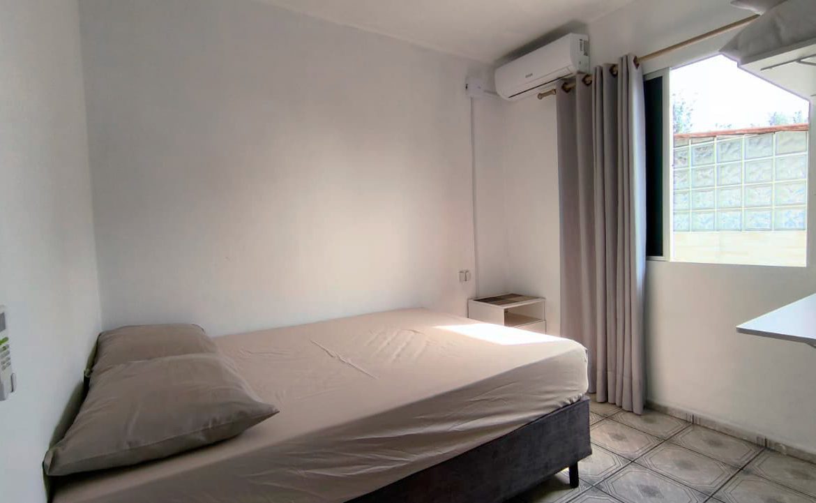 Hospedagem Sant’Mar pé na areia – Praia da Pinheira