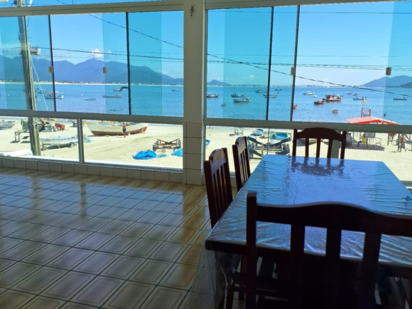 praia de baixo pinheira