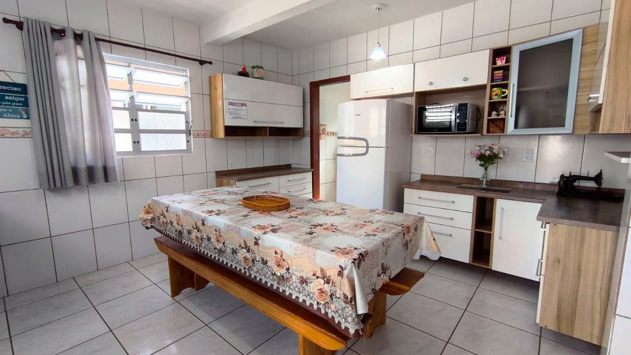 R005 Hospedagem Sant’Mar pé na areia – Praia da Pinheira
