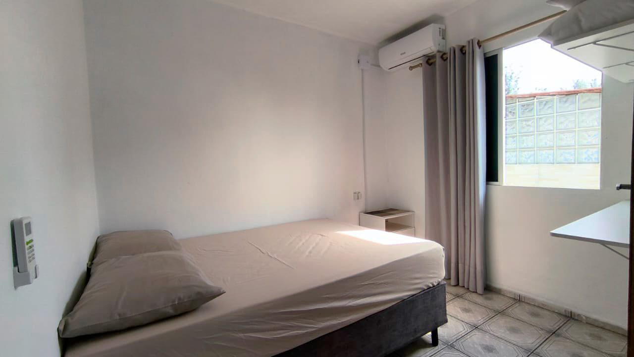 R10 Hospedagem Sant’Mar pé na areia – Praia da Pinheira