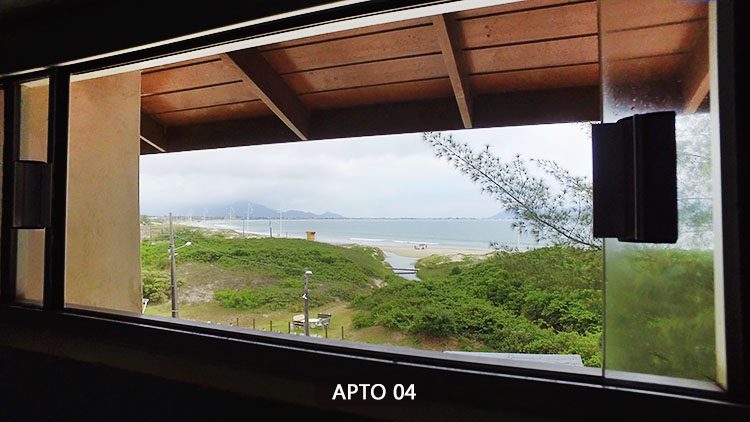 Casa do Tônico de frente para o mar na Pinheira