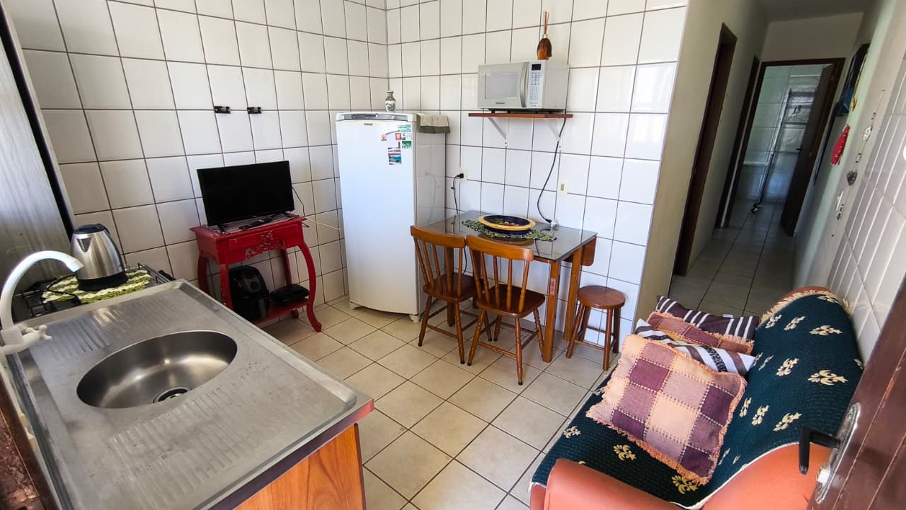 4545878787 Aptos dona Glória praia de baixo Pinheira